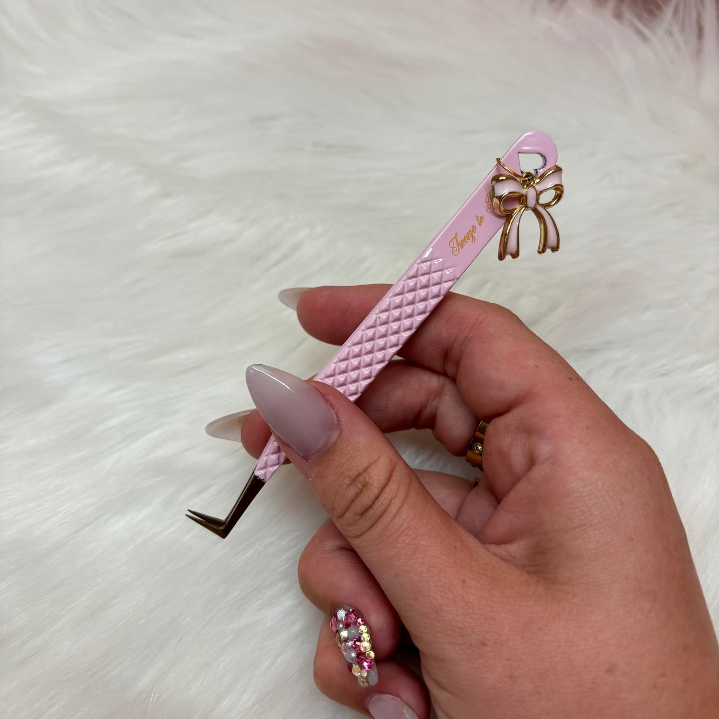 Tweeze To Please🎀